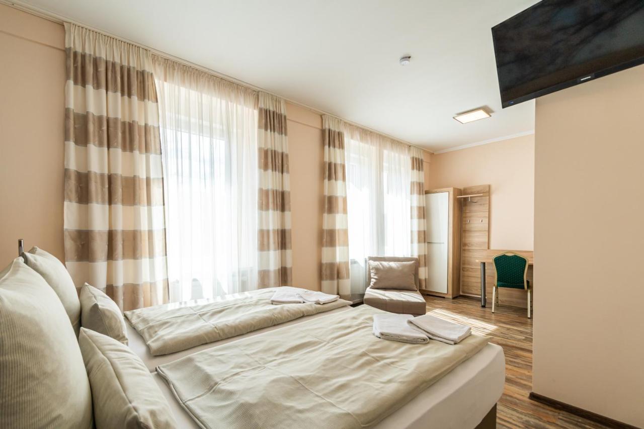 Hotel Mettlacher Hof מראה חיצוני תמונה