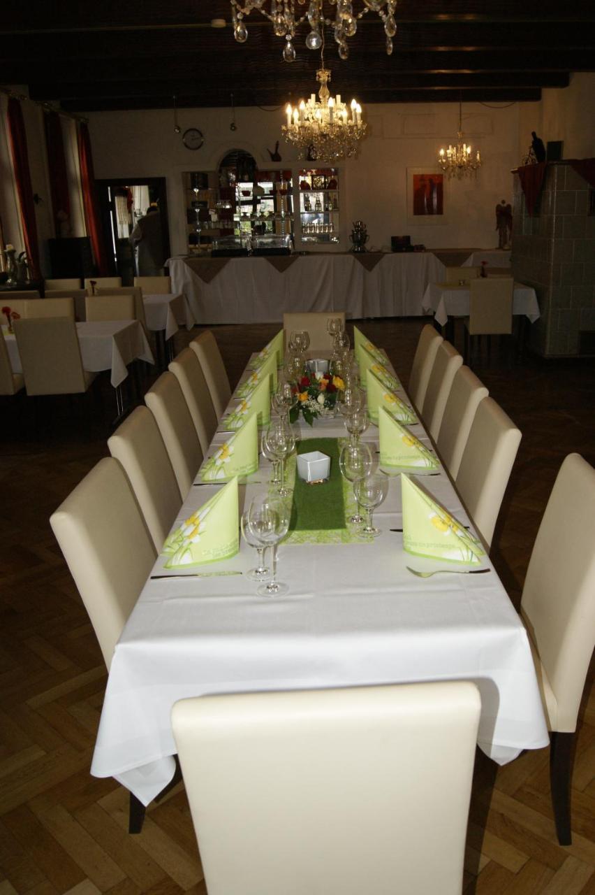Hotel Mettlacher Hof מראה חיצוני תמונה