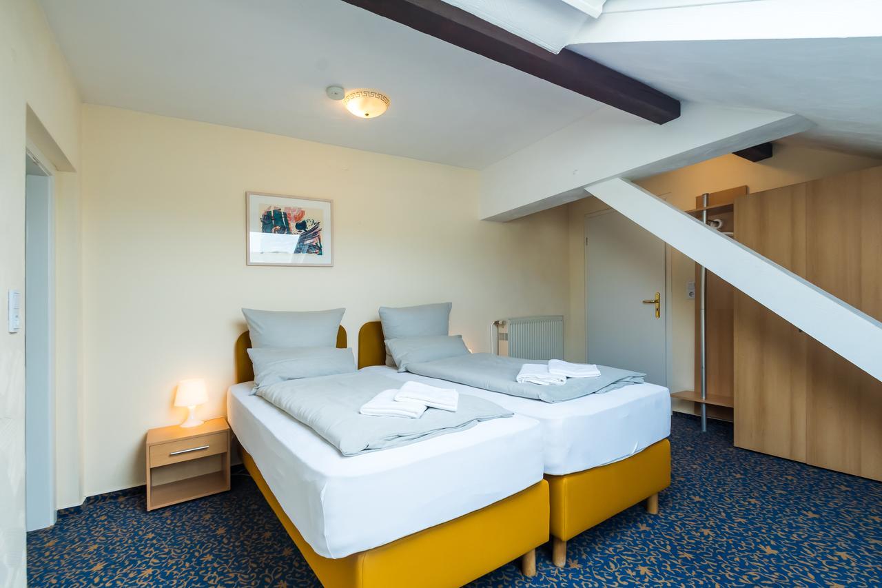 Hotel Mettlacher Hof מראה חיצוני תמונה